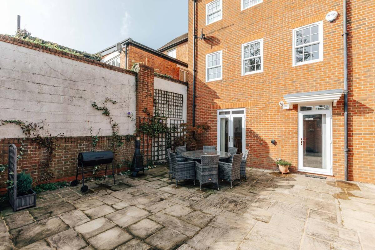 Olive Tale Villa Henley-on-Thames ภายนอก รูปภาพ