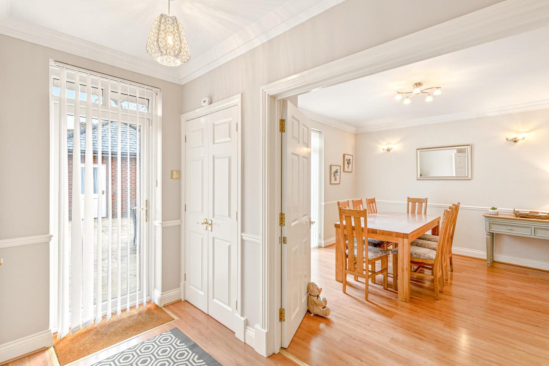 Olive Tale Villa Henley-on-Thames ภายนอก รูปภาพ