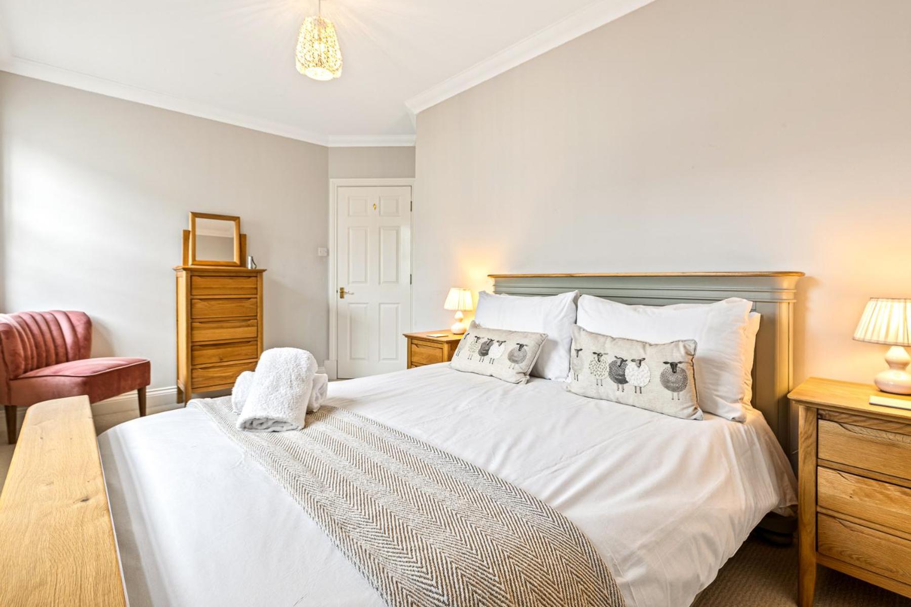 Olive Tale Villa Henley-on-Thames ภายนอก รูปภาพ