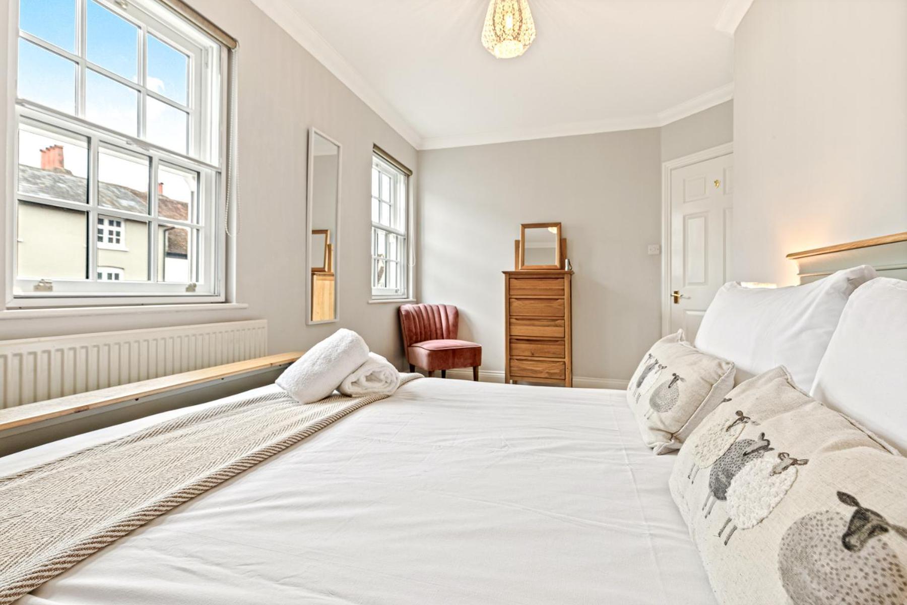 Olive Tale Villa Henley-on-Thames ภายนอก รูปภาพ